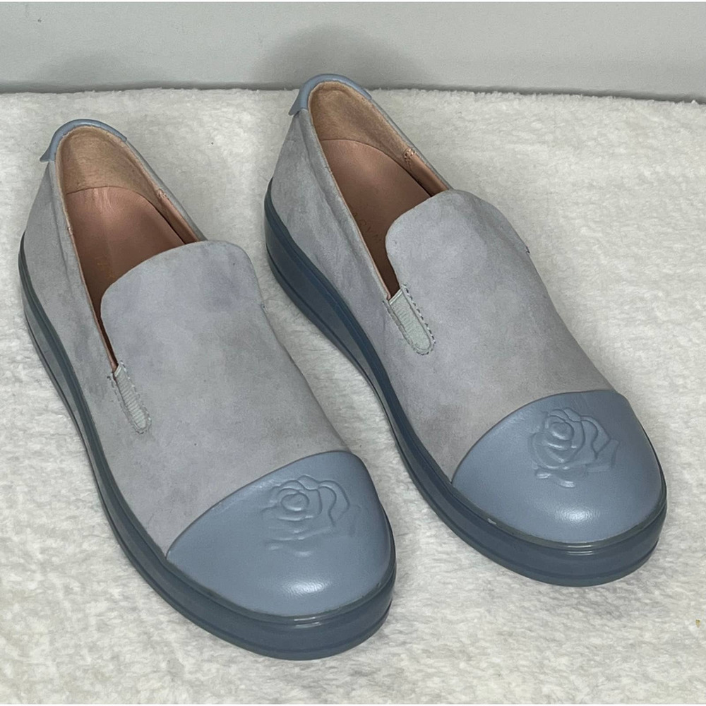 Taryn Rose Grace Cap Toe Slip On Size 5 - Picture 5 of 5